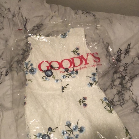 Spring Dress - Picture 3 of 3